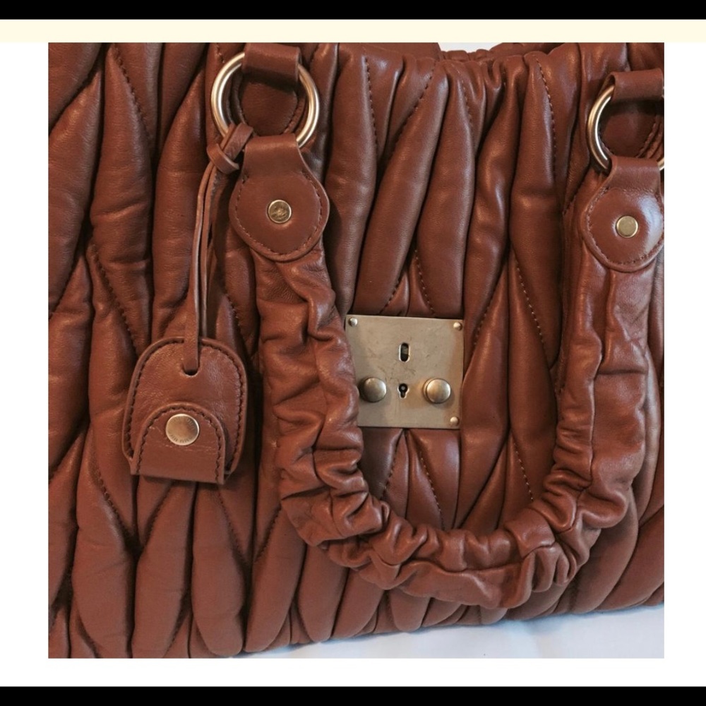 Authentic Miu Miu Bag. Miu Miu Tote - image 7